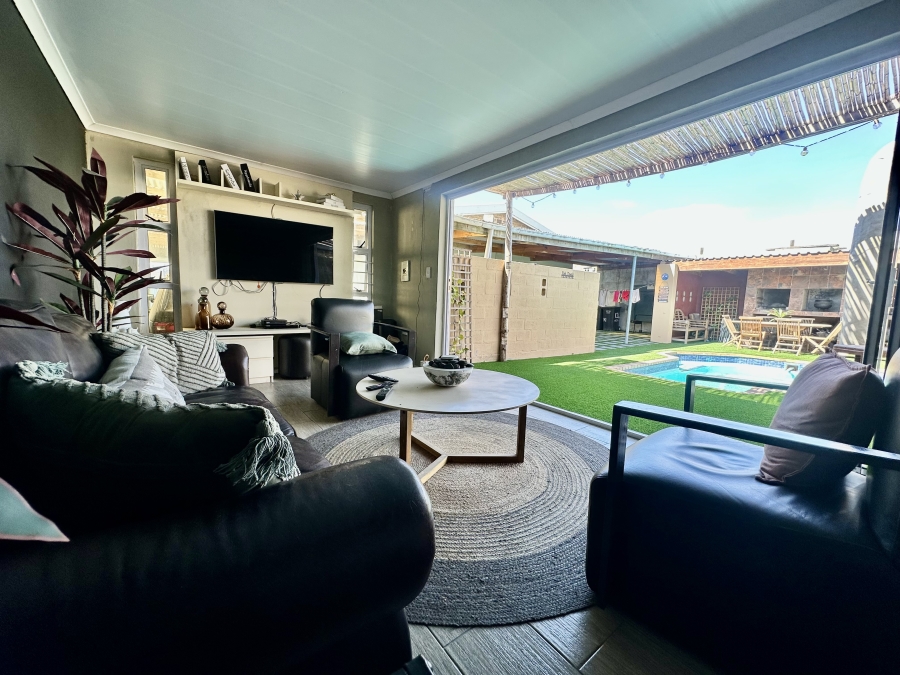 3 Bedroom Property for Sale in Klipkop Western Cape